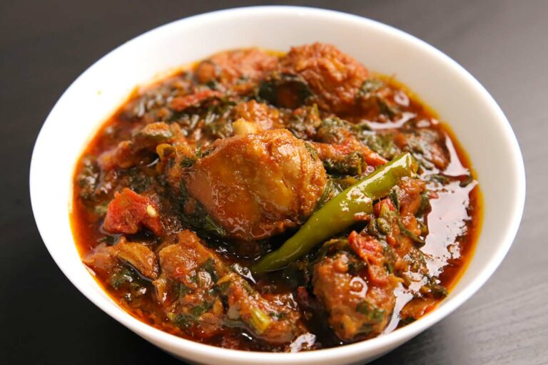 Palak Chicken | Chicken With Spinach | Spinach Chicken Curry